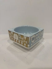 Walt Disney World Disneyland It’s A Small World Trinket Bowl- New