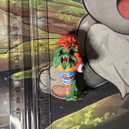Zuru Surprise Mega Gross Minis Eye Scream Bite Me Mini Figure - 第 1/2 張圖片