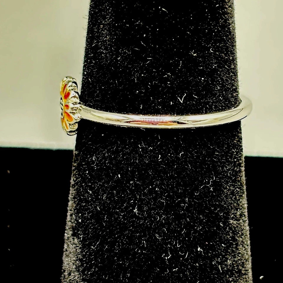 ANEL DE GIRASSOL ESMALTE PURA VIDA tom prata tamanho 8,25 em excelente estado usado - Imagem 2 de 4