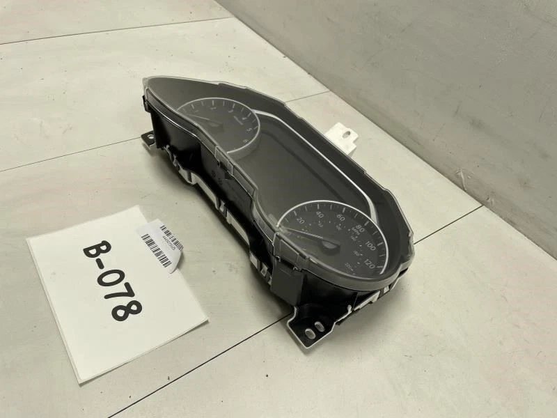 Nissan Máxima 2016 2017 velocímetro cuadro de instrumentos fabricante de equipos originales+ Foto 2 de 4