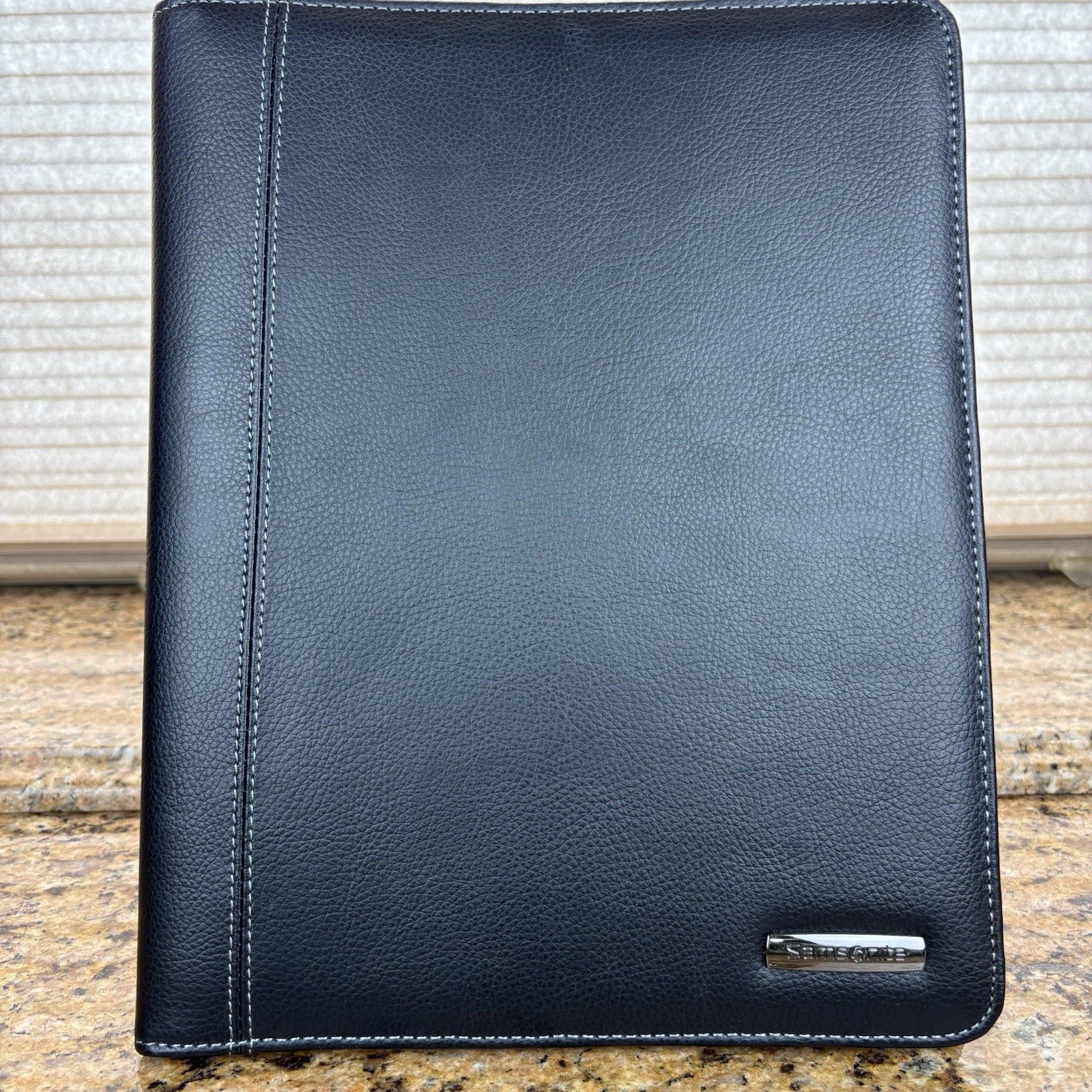 Samsonite Genuine Leather Portfolio Calculator Pen Pockets N