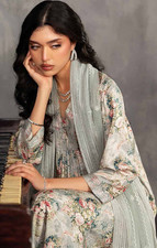 Women  s Floral Embroidered Chiffon Kurta Pants Dupatta Set Green, V-Neck