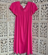 Vintage Miss Elaine Hot Pink Tricot Nylon Short Sleeve Nightgown SZ M EVC