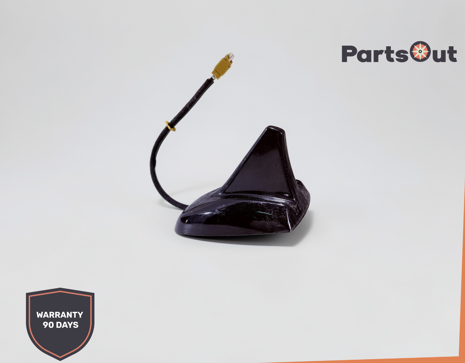 2014-2017 maserati ghibli shark fin roof top antenna antena  black 670026005 OEM