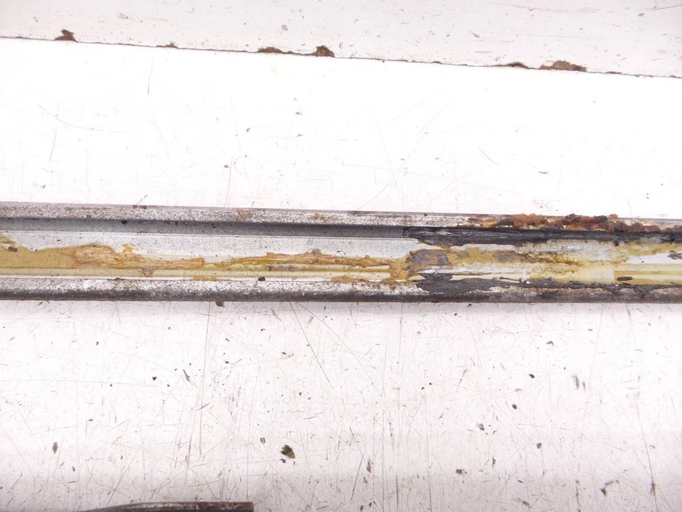 82-92 Camaro Firebird Driver & Passenger Side Power Window Tracks Roller GM - Image 3 of 4