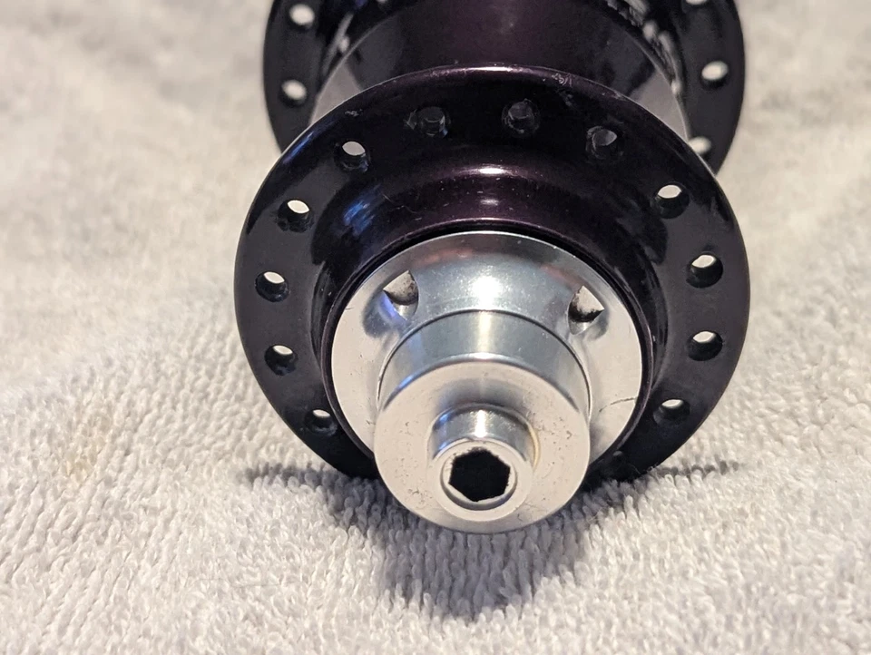 Buje trasero de carretera clásico Chris King vintage 130 mm 10 velocidades 32h Foto 2 de 3