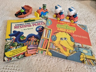1980s/70s Sesame Street Book Lot of 6 & 4 Vintage Seasame Street Toys