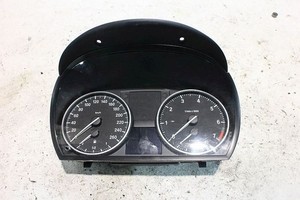Tachometer Tacho Kombiinstrument 1025330 BMW 3 (E90) 318I