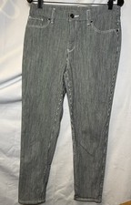 So Slimming Girlfriend Slim Leg Ankle Pants By Chico's 0.5R US 6R 