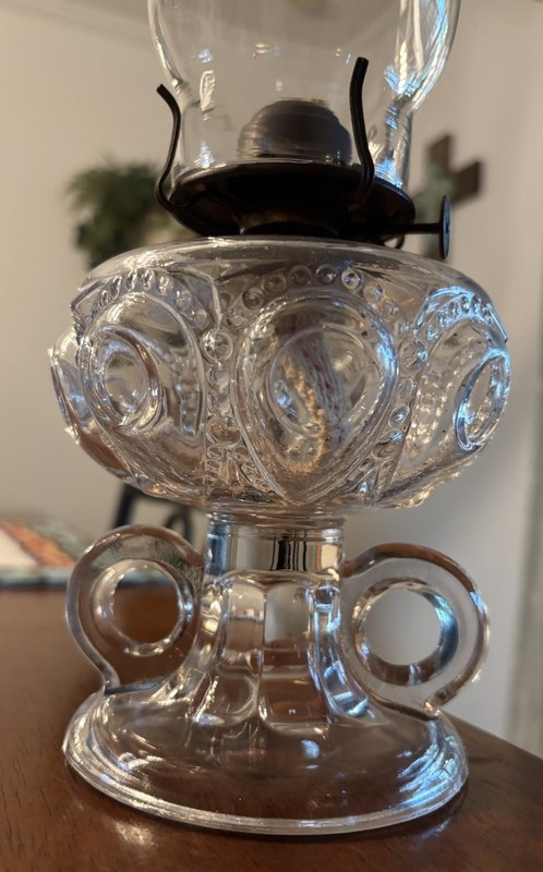 😍 1880s ANTIQUE FINDLAY EAPG GLASS WEDDING KEROSENE OIL DOUBLE FINGER LAMP 🔥