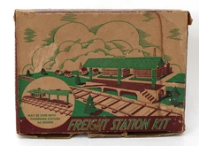 Plasticville LM-3 Freight Station w/ Bench Kit 1950 Brown Roof Complete LNIB A