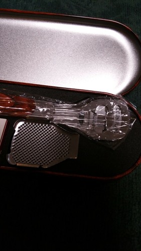 NEW! Suberly Luxury Pedicure Kit in Woodgrain Metal Case - 4 Piece - Picture 7 of 7