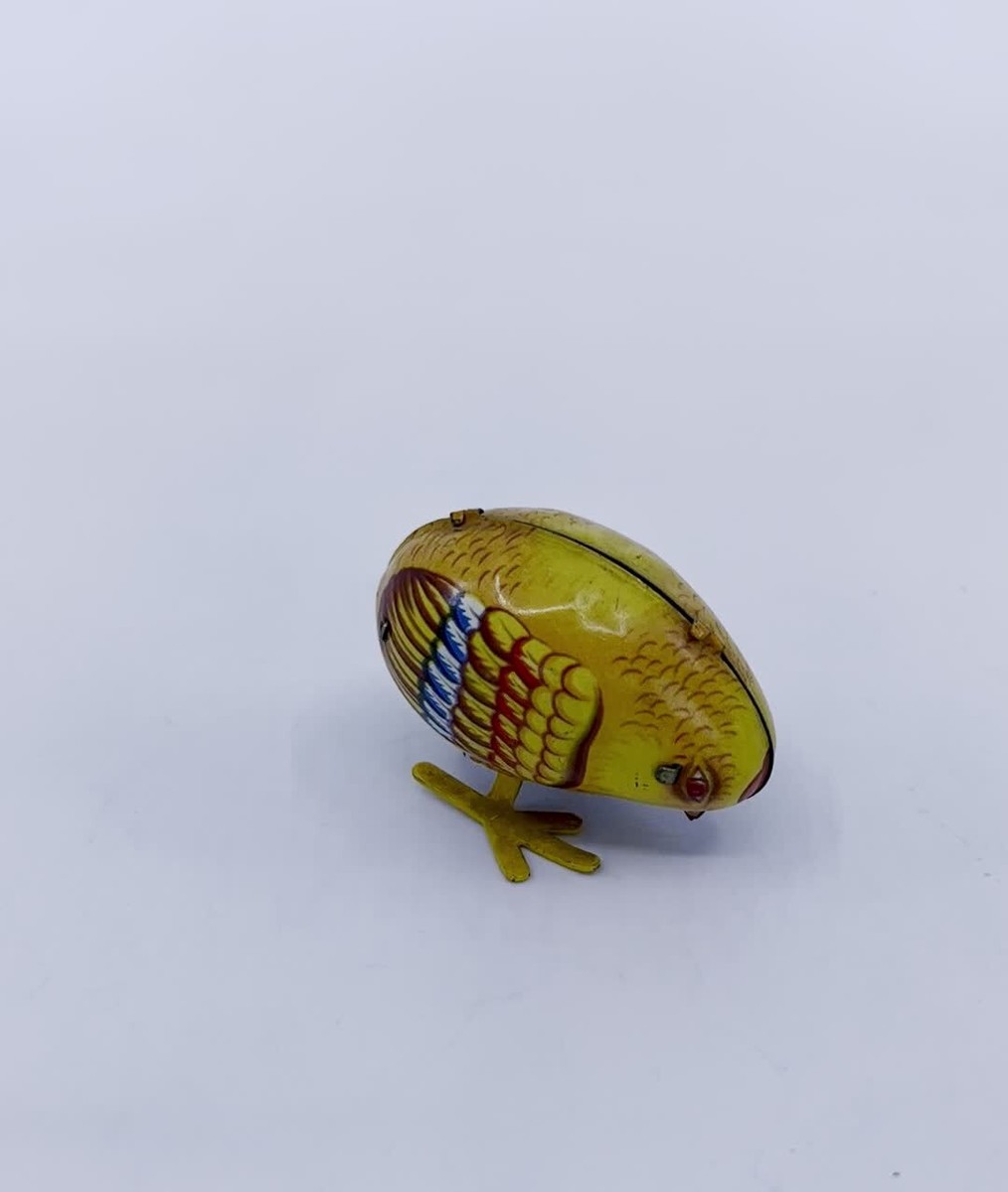 Tinplate Tin Toy Pecking Chick Chicken MS 006 no key Works 1.5in