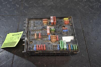 2000 - 2014 VW Golf GTI Engine Fuse Box 2L Turbo DSG