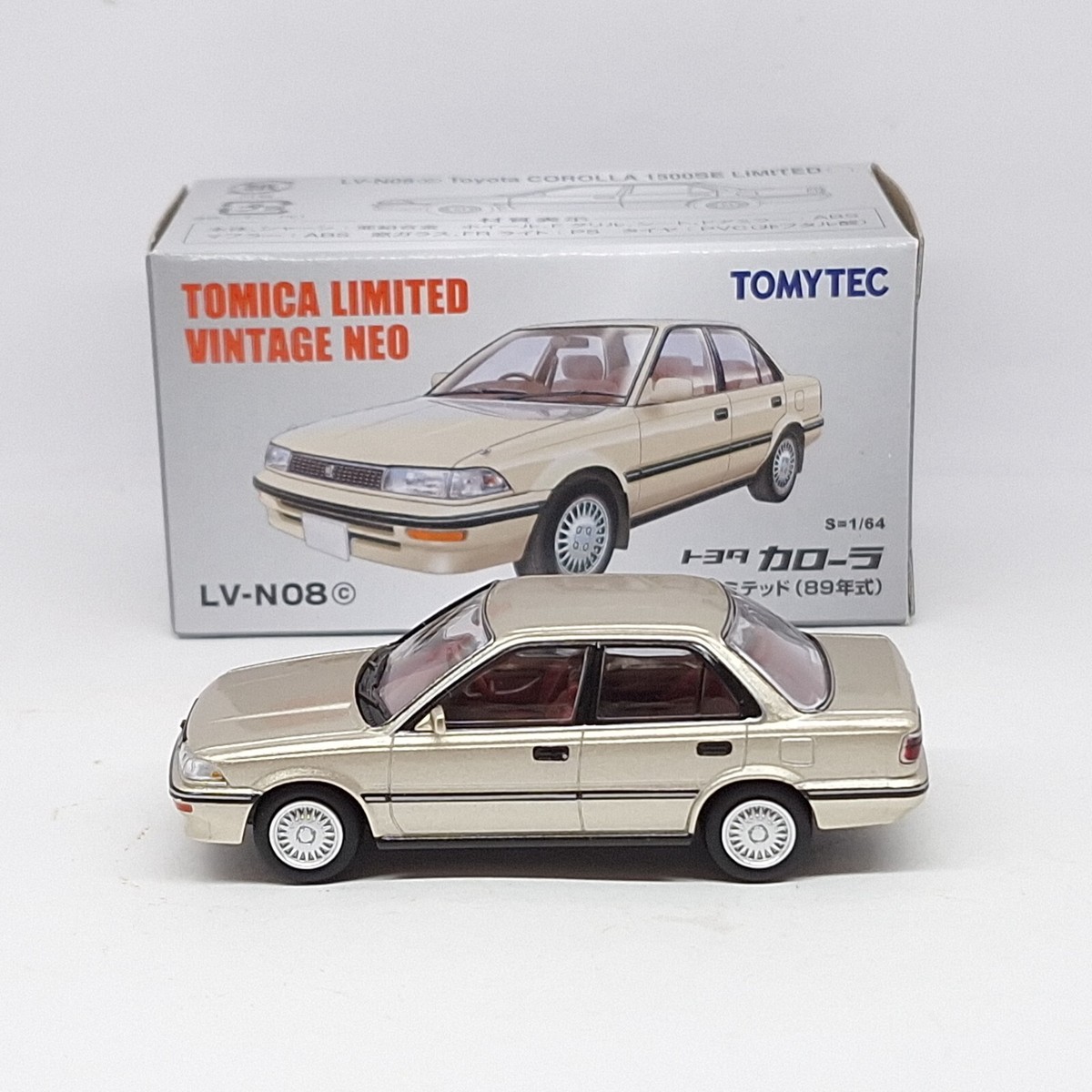 【新品】TOMICALIMITEDVINTAGENEOトヨタカローラ1500SE LV-N08c トヨタ カローラ 1500SE リミテッド（ベージュ） | 製品