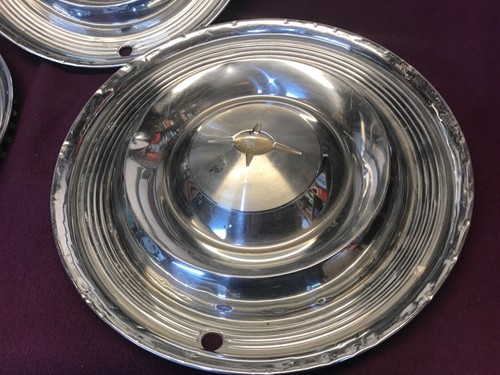 1957 OLDSMOBILE HUBCAPS 14" SET OF 3 WHEEL COVERS - Picture 3 of 5