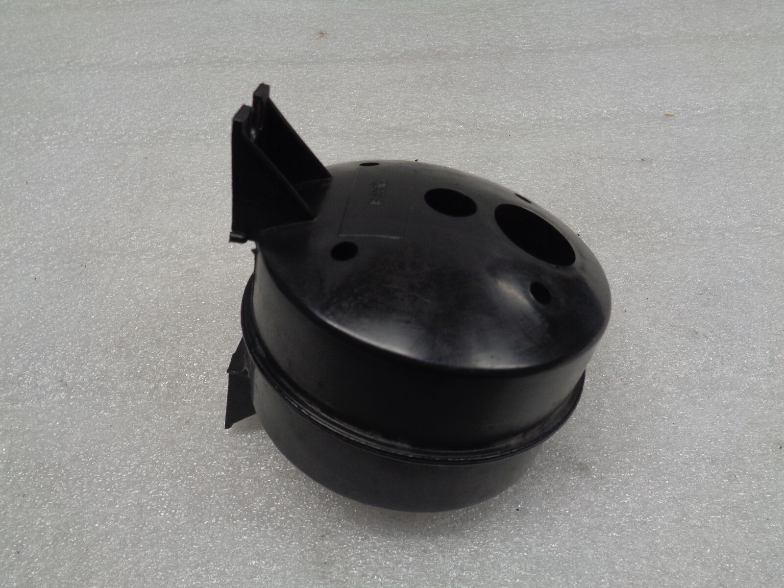 03-12 Maserati Quattroporte M139 Evap Check Solenoid Canister Valve OEM AK221034
