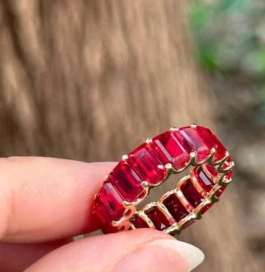 12.36Ct Emerald Cut Natural Ruby Lovely Wedding Band 14K Solid White Gold Size 7 - Image 3 of 4