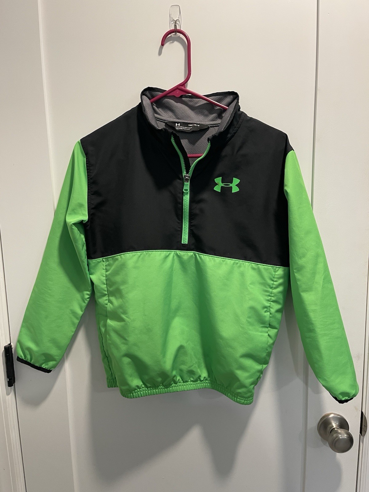 Under Armour Loose Fit Pullover 1/4 Zip  Windbreaker Jacket 