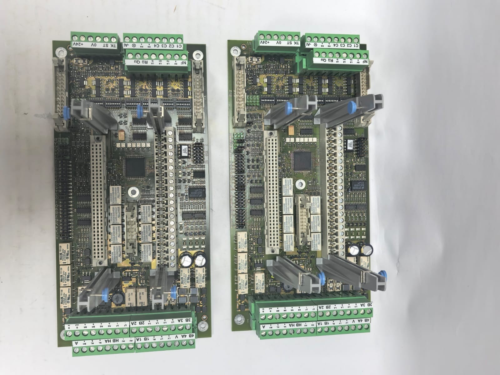 Siemens S24230-B350-A3-07 SIEMENS X100 EXTINGUISHING CONTROL S24230-B350-A3-07 10