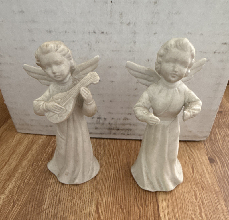 Matte White Ceramic Angel Figurines 2-Pack Musician & Conductor 3D Effect