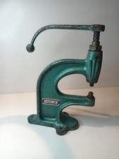 Belle presse de cordonnier (riveteuse) Marque: Rougier&Plé