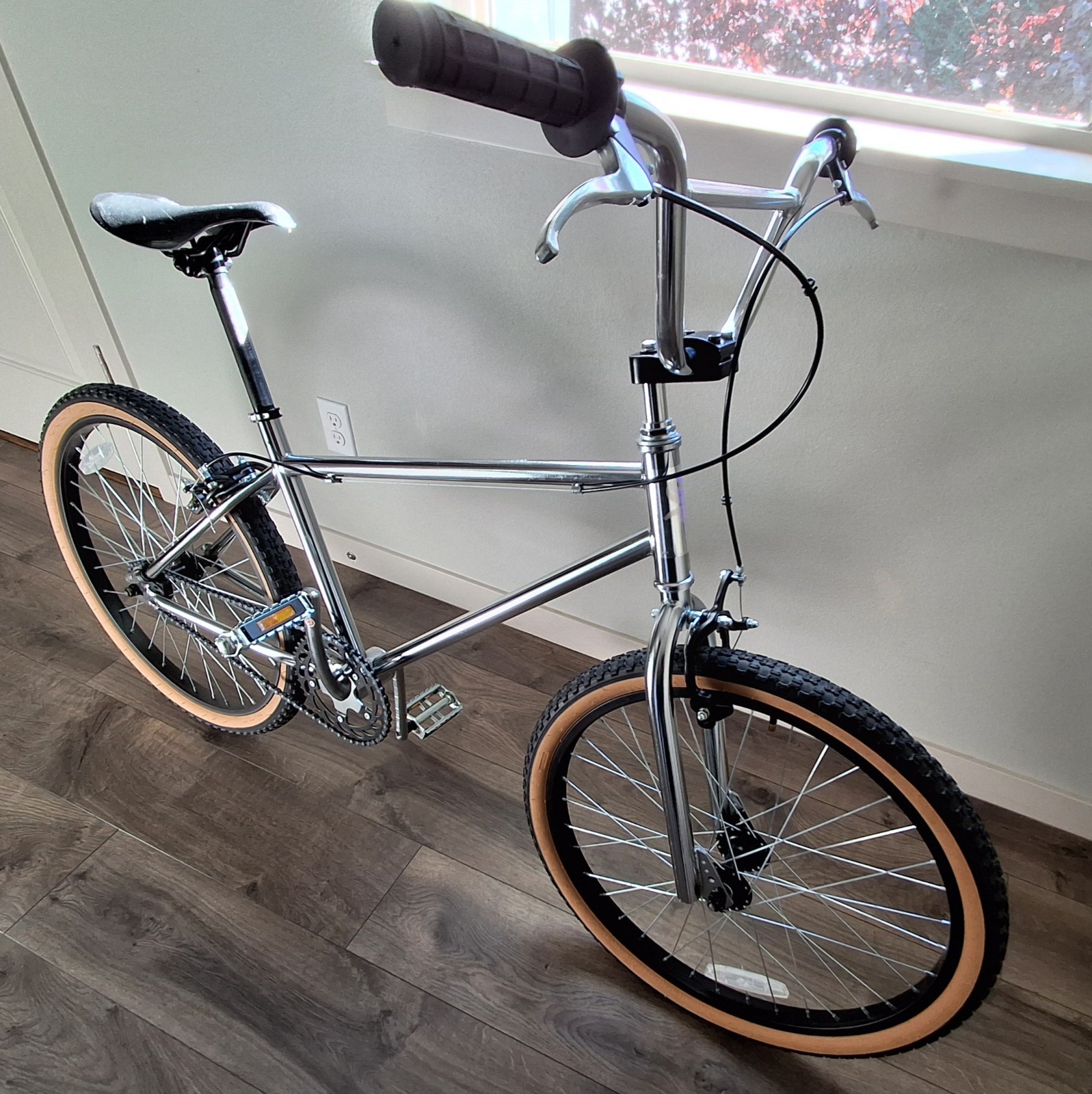 (Used) 2022 Schwinn Predator Team 24” BMX Cruiser Retro Inspired Bike 1983 Style (375.00 USD)