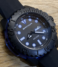 Large Sports Dive style quartz watch, Black + silicone strap, day date divers.