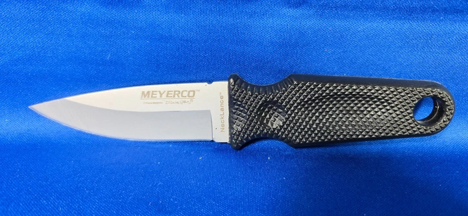 Cuchillo lanza cuello Meyerco Blackie Collins con funda Foto 4 de 4
