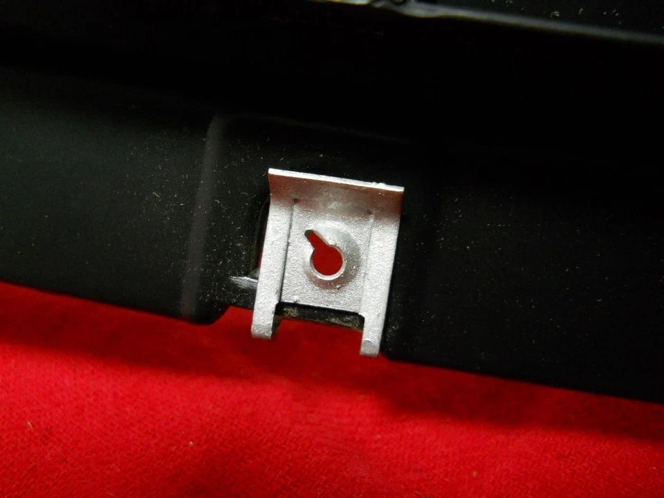 Dodge Charger Chrysler 300 Protector Frontal Vientre Pan Presa de Aire Cubierta Tracción trasera Nuevo Mopar Foto 4 de 4