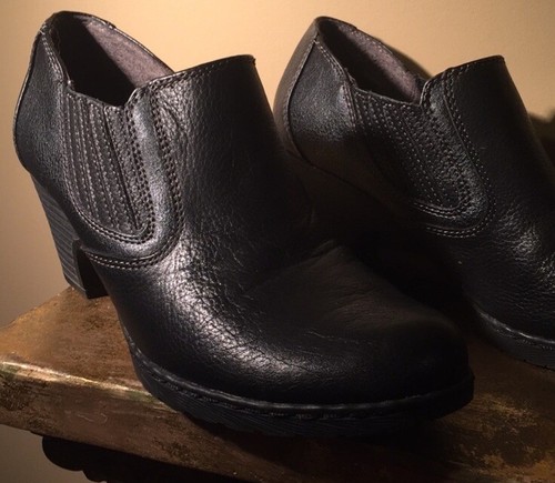 Sofft “euro Soft” Black Leather Ladies Sz 7 Booties 2.5” Heel NEW - Picture 3 of 8