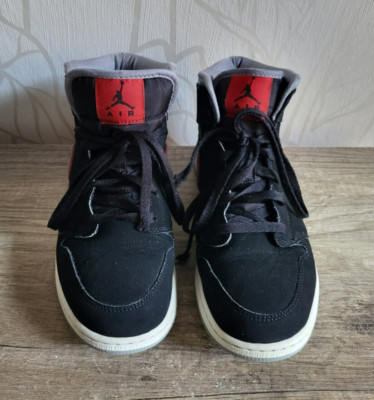 Jordan 1 Mid Black Particle Grey Gym Red (GS) 554724-060 Schuhe Sneaker  Gr. 40