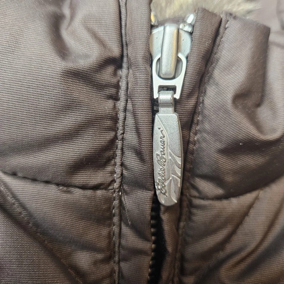 Eddie Bauer Premium Goose Down Women Gorpcore Faux Fur Collar Vest Size Medium - Image 4 of 4