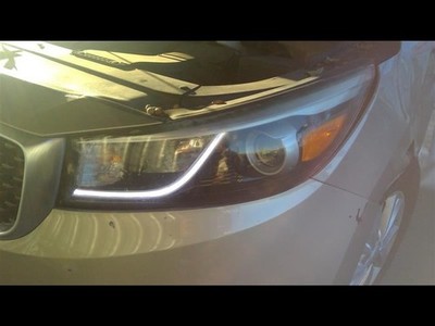 Driver Headlight Halogen Projector With LED Accent Fits 15-18 SEDONA 2196020