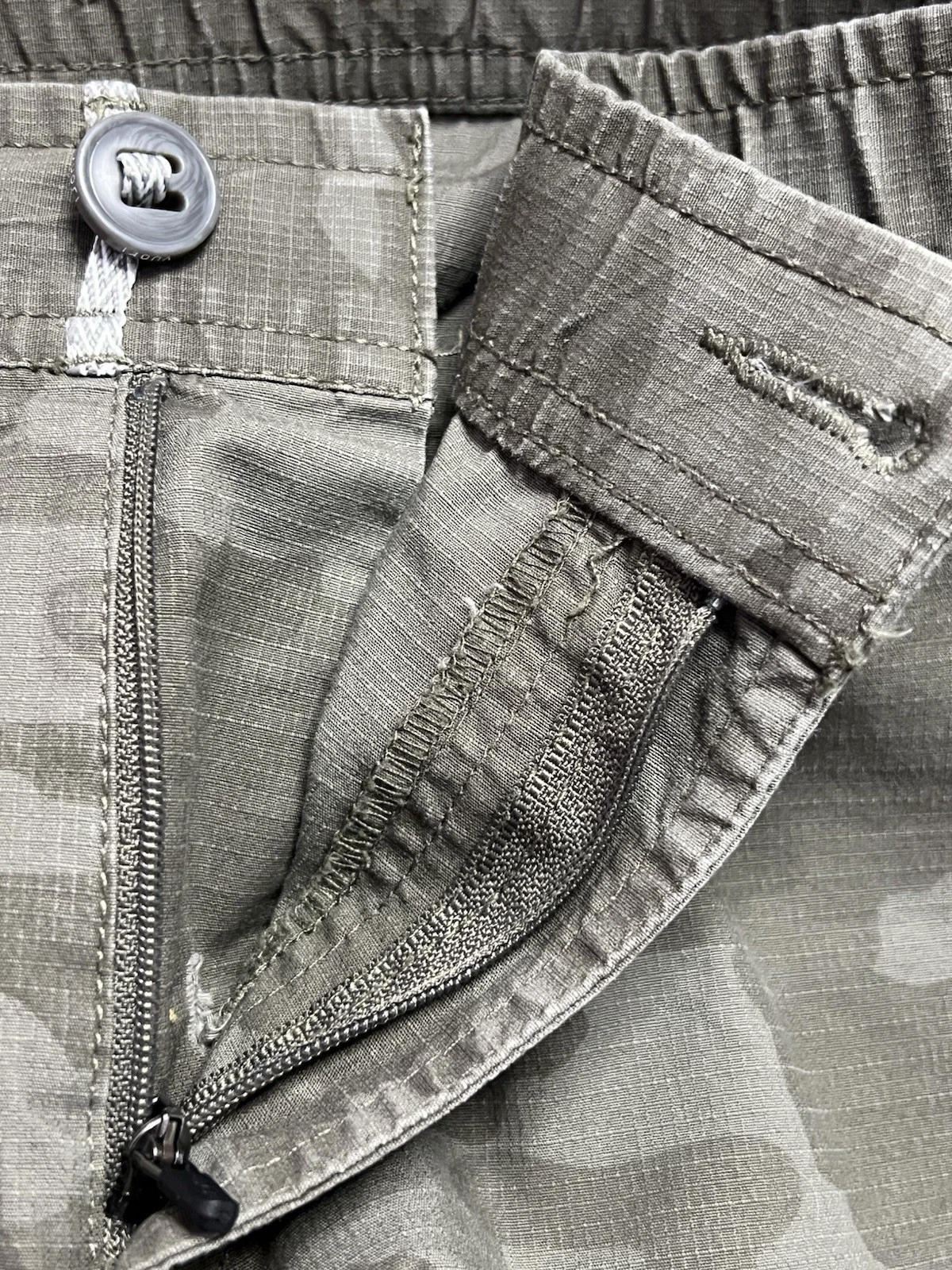 vuori ripstop camo cargo missing drawstring pants