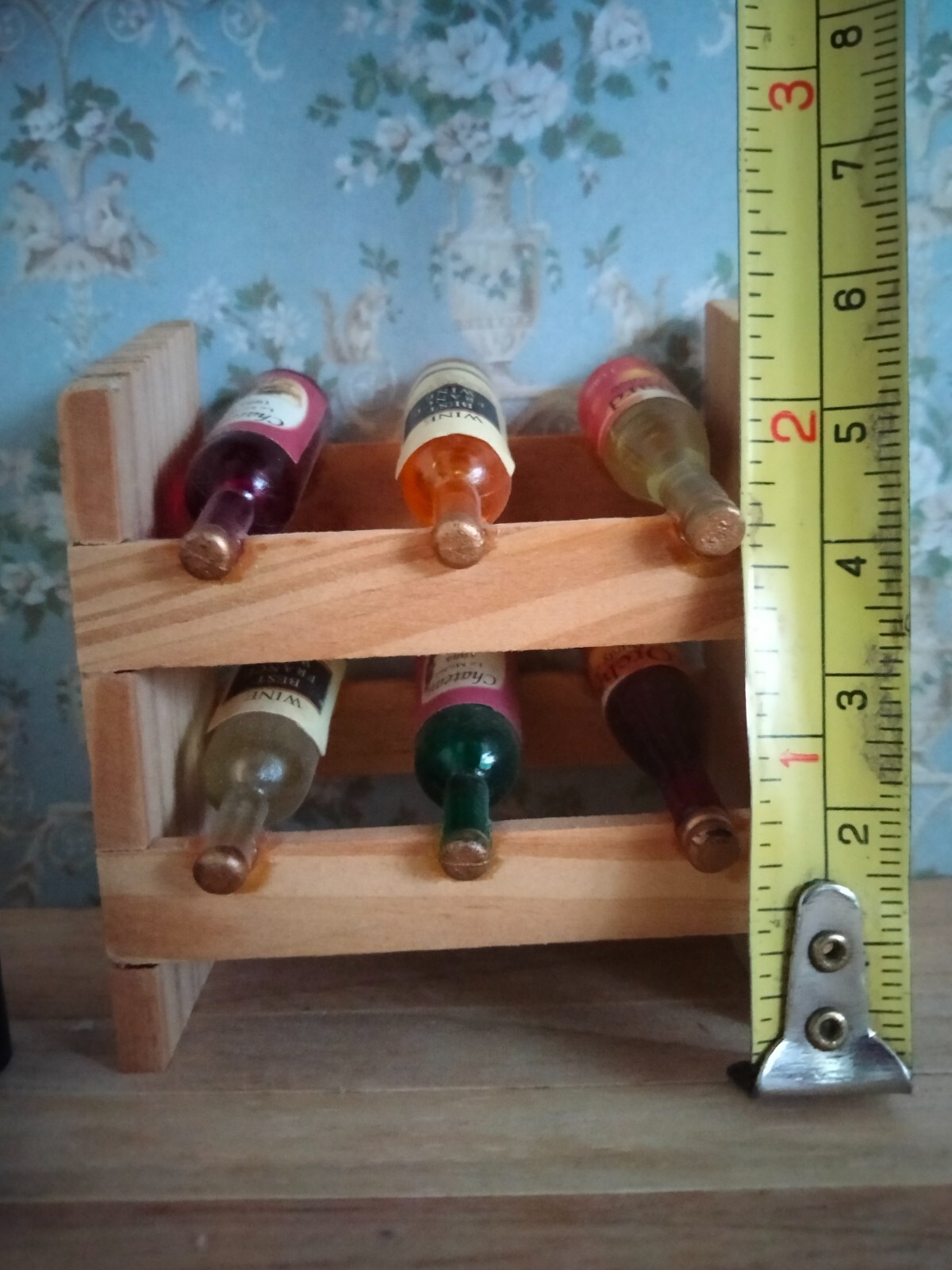 Dolls house pub items, brass door handles, bottles, glasses, tankards