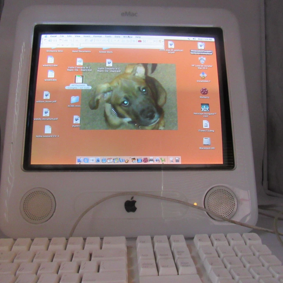 Apple A1002 eMac G4 PowerPC 1GB RAM 80GB HDD OS X 10.5 Leopard - Image 2 of 2