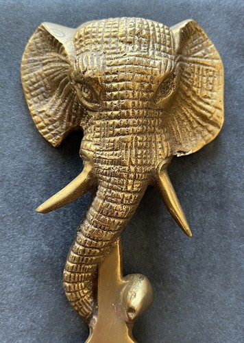 Beautiful Antique and rare bronze bottle opener Elephant head shaped - Picture 2 of 10