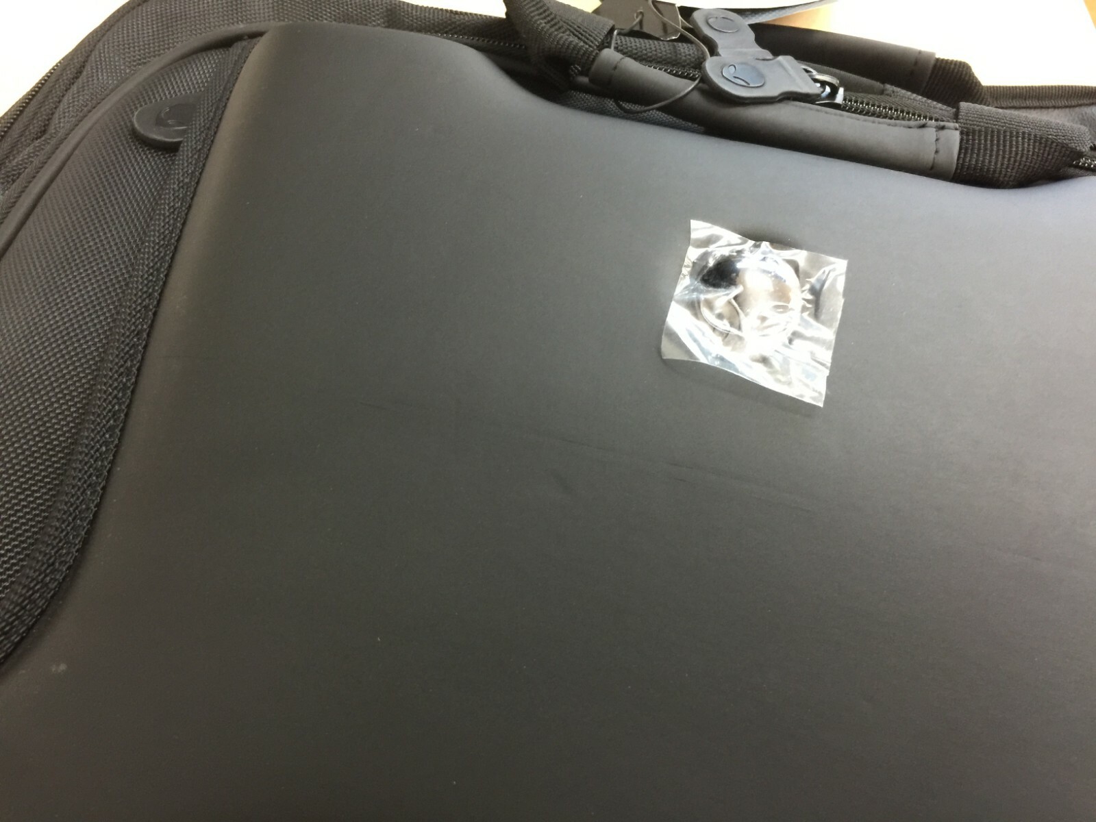 ALIENWARE Vindicator 17.1" Carrying Case Briefcase Mobile Edge Bag AWVBC17