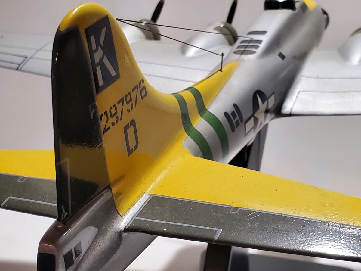 B-17G フライングフォートレス 'A Bit O' Lace' B-17G フライング フォートレス “ア・ビット・オー・レース