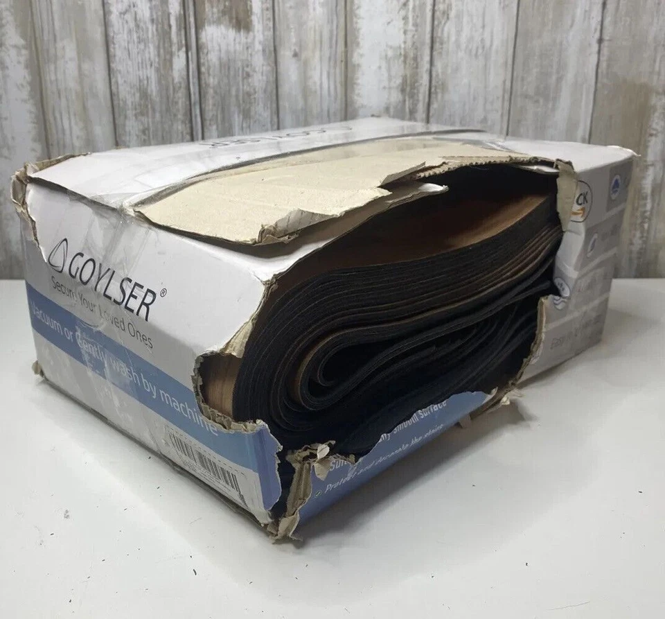 Escaleras de goma antideslizantes, lavables a máquina 8” x 30” madera marrón 15 piezas Foto 4 de 4