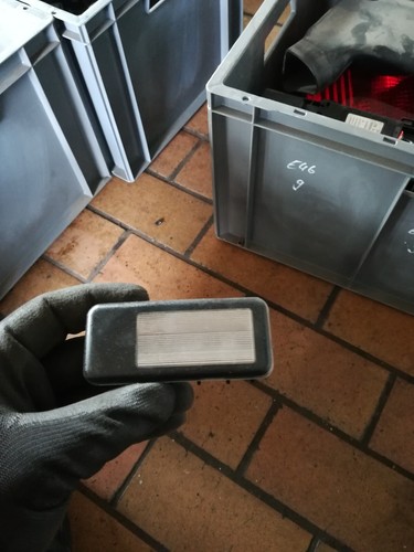 BMW 3er E46 Kofferaumlicht Innenbeleuchtung links Schwarz Hella 140929