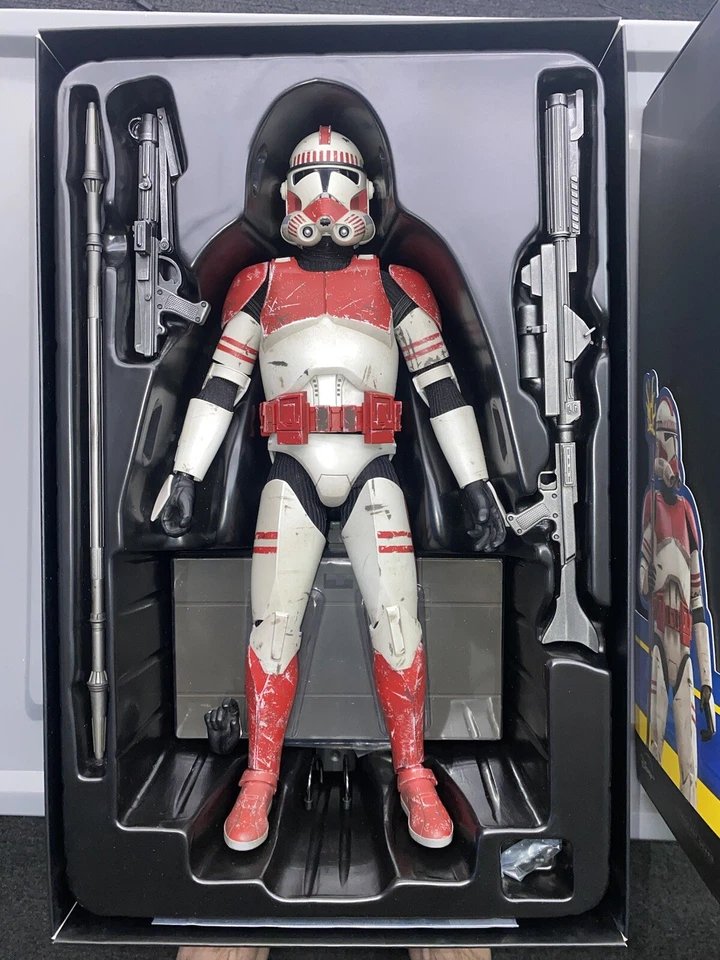 HOT TOYS TMS 25 STAR WARS: THE CLONE WARS - CORUSCANT GUARD Foto 4 de 4