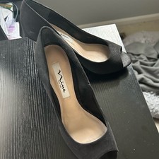 Nina New York Black Peep Toe Heels Size 7 Satin Pumps Classic
