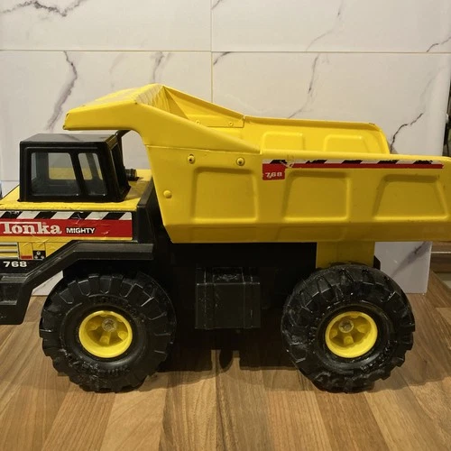 Vintage 1999 Mighty Tonka 768 Hasbro Pressed Steel Yellow Dump Truck Toy