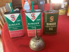 4 VINTAGE SINGER SEWING MACHINE OIL TINs CAN LEAD CAP, 3 Oz. , Thumb,