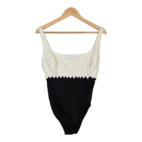VTG MagicSuit One Pc Swimsuit sz 12 Ivory Black Color Block Made In USA