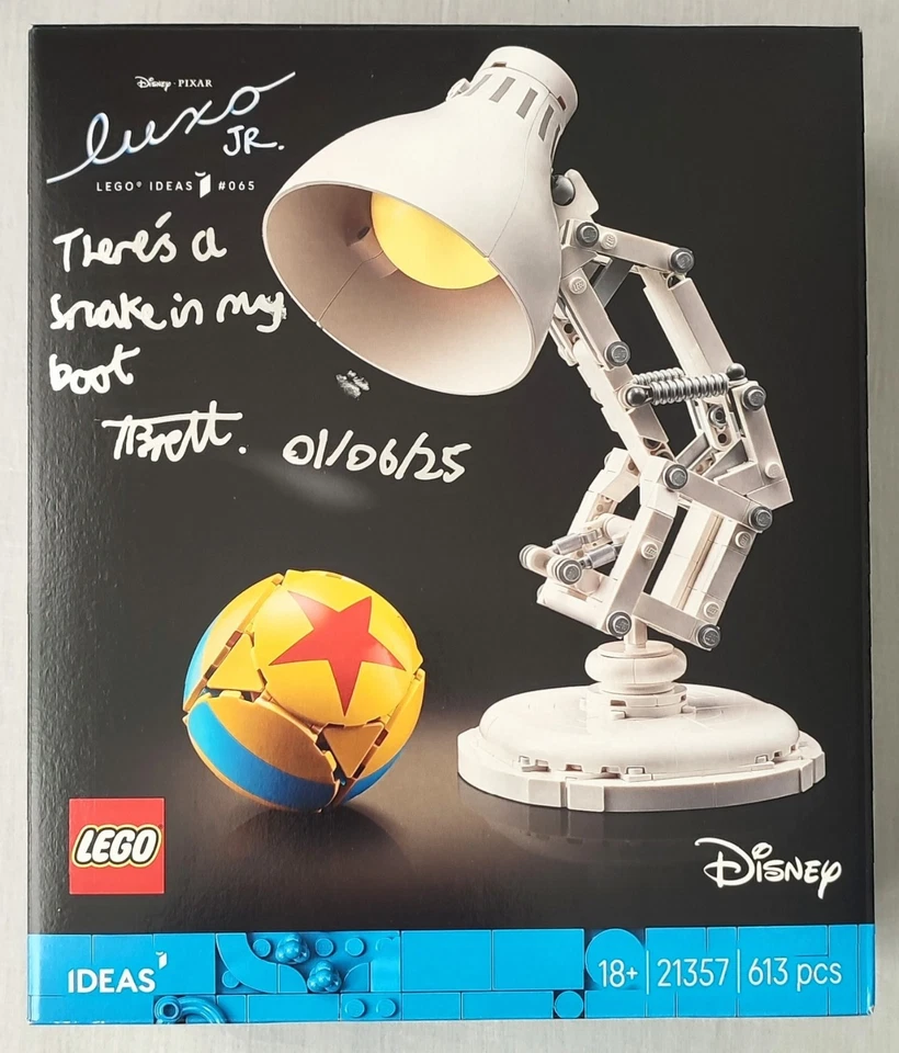 LEGO Ideas 21357 Disney Pixar Luxo Jr., photo 1 of 5