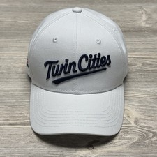 Minnesota Twins Collecting and Fan Guide 34