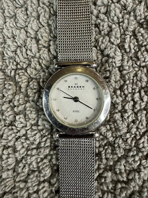 Skagen Denmark 107SSSD Crystal Mesh Bracelet Ladies Watch White Dial New Battery Skagen Denmark Women Mesh 107SSSD Steel Band Silver Dial  main image 3